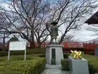 成田山福井別院九頭龍寺の像