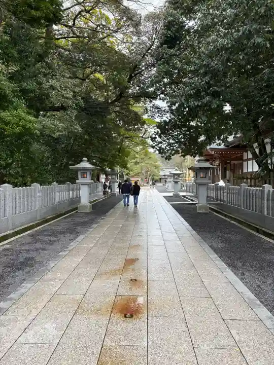 氣比神宮の{uncategorized: "未分類", other: "その他", undefined: "問題あり", building: "その他建物", grave: "お墓", sacred_gate: "鳥居", guardian: "狛犬", statue: "像", buddha: "仏像", history: "歴史", nature: "自然", garden: "庭園", animal: "動物", pagoda: "塔", temizu: "手水舎", mountain_gate: "山門・神門", sanctuary: "本殿・本堂", subordinate: "末社・摂社", art: "芸術", scenery: "景色", jizo: "地蔵", ema: "絵馬", goshuin: "御朱印", omikuji: "おみくじ", items: "授与品その他", amulet: "お守り", goshuincho: "御朱印帳", eats: "食事", festival: "お祭り", votive_dance: "神楽", shichigosan: "七五三参", wedding: "結婚式", experience: "体験その他", initially: "初詣", around: "周辺", anti_infection: "感染症対策"}