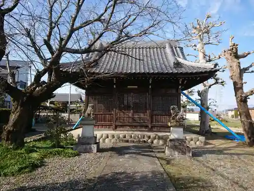 八幡神社の本殿・本堂