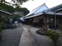 願隆寺の建物その他