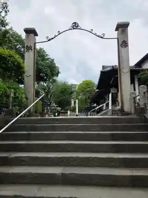 白山神社の{uncategorized: "未分類", other: "その他", undefined: "問題あり", building: "その他建物", grave: "お墓", sacred_gate: "鳥居", guardian: "狛犬", statue: "像", buddha: "仏像", history: "歴史", nature: "自然", garden: "庭園", animal: "動物", pagoda: "塔", temizu: "手水舎", mountain_gate: "山門・神門", sanctuary: "本殿・本堂", subordinate: "末社・摂社", art: "芸術", scenery: "景色", jizo: "地蔵", ema: "絵馬", goshuin: "御朱印", omikuji: "おみくじ", items: "授与品その他", amulet: "お守り", goshuincho: "御朱印帳", eats: "食事", festival: "お祭り", votive_dance: "神楽", shichigosan: "七五三参", wedding: "結婚式", experience: "体験その他", initially: "初詣", around: "周辺", anti_infection: "感染症対策"}