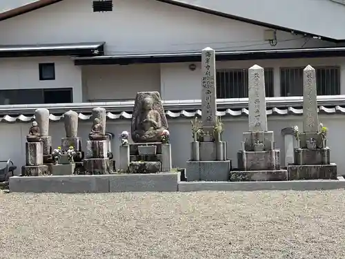西蓮寺(滋賀県)
