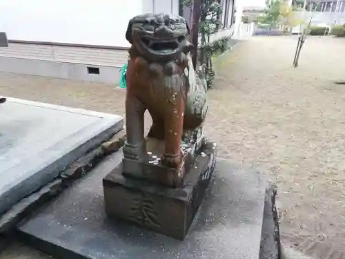 三社神社の狛犬