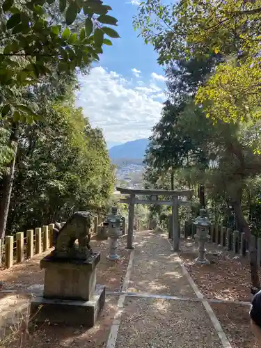 三輪神社の狛犬