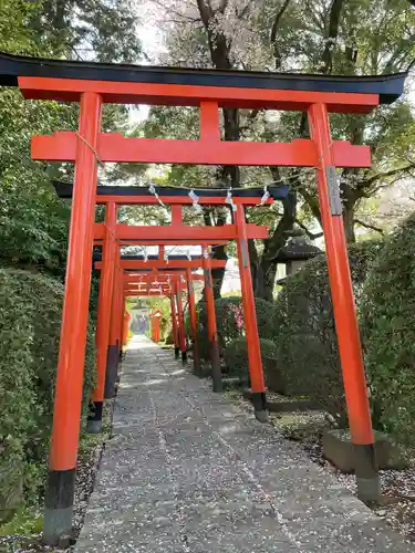 尾曳稲荷神社の鳥居