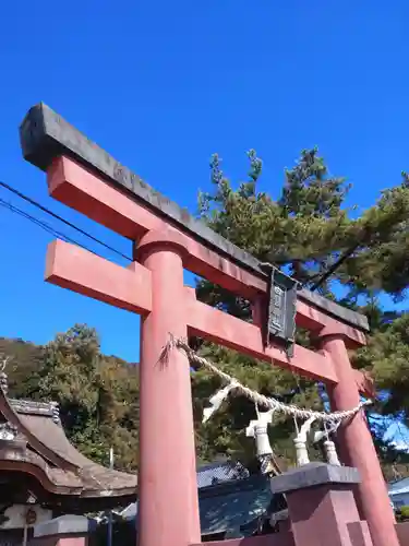 白鬚神社の鳥居