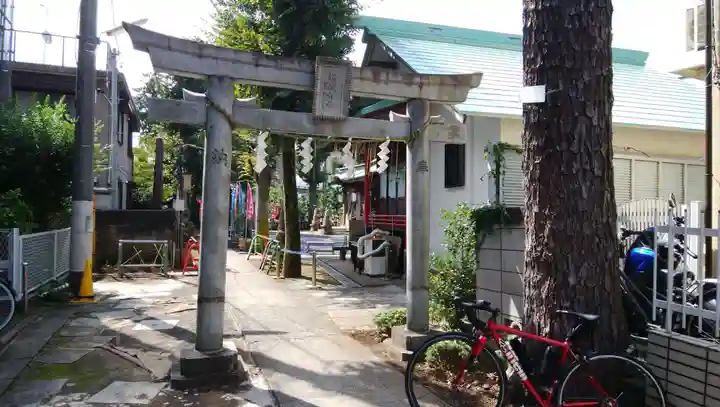 久富稲荷神社の鳥居