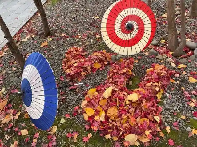 彌彦神社 (伊夜日子神社)の庭園