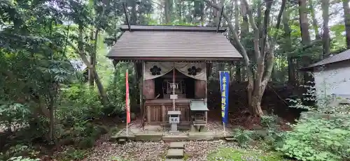 神明社の末社・摂社