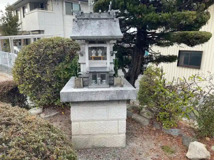 泊瀬部神社の{uncategorized: "未分類", other: "その他", undefined: "問題あり", building: "その他建物", grave: "お墓", sacred_gate: "鳥居", guardian: "狛犬", statue: "像", buddha: "仏像", history: "歴史", nature: "自然", garden: "庭園", animal: "動物", pagoda: "塔", temizu: "手水舎", mountain_gate: "山門・神門", sanctuary: "本殿・本堂", subordinate: "末社・摂社", art: "芸術", scenery: "景色", jizo: "地蔵", ema: "絵馬", goshuin: "御朱印", omikuji: "おみくじ", items: "授与品その他", amulet: "お守り", goshuincho: "御朱印帳", eats: "食事", festival: "お祭り", votive_dance: "神楽", shichigosan: "七五三参", wedding: "結婚式", experience: "体験その他", initially: "初詣", around: "周辺", anti_infection: "感染症対策"}
