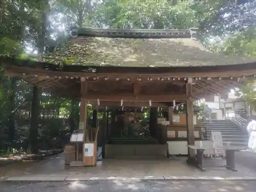 大神神社の手水舎