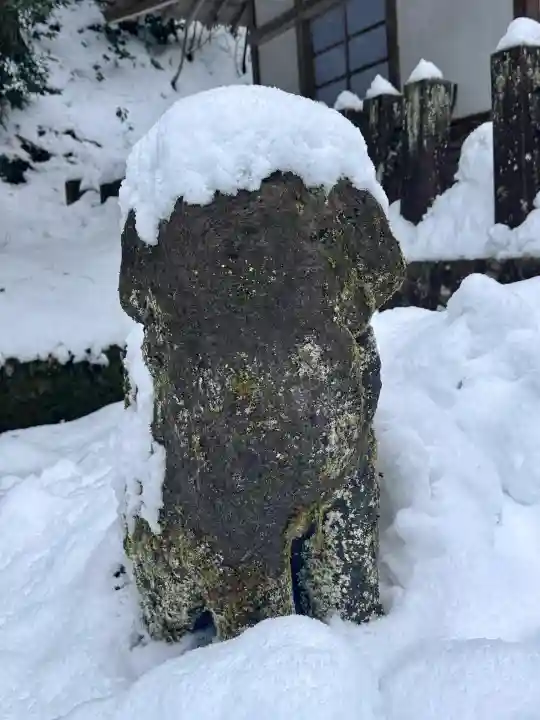 倭文神社の{uncategorized: "未分類", other: "その他", undefined: "問題あり", building: "その他建物", grave: "お墓", sacred_gate: "鳥居", guardian: "狛犬", statue: "像", buddha: "仏像", history: "歴史", nature: "自然", garden: "庭園", animal: "動物", pagoda: "塔", temizu: "手水舎", mountain_gate: "山門・神門", sanctuary: "本殿・本堂", subordinate: "末社・摂社", art: "芸術", scenery: "景色", jizo: "地蔵", ema: "絵馬", goshuin: "御朱印", omikuji: "おみくじ", items: "授与品その他", amulet: "お守り", goshuincho: "御朱印帳", eats: "食事", festival: "お祭り", votive_dance: "神楽", shichigosan: "七五三参", wedding: "結婚式", experience: "体験その他", initially: "初詣", around: "周辺", anti_infection: "感染症対策"}