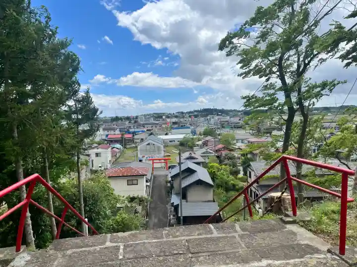 皇大神社の{uncategorized: "未分類", other: "その他", undefined: "問題あり", building: "その他建物", grave: "お墓", sacred_gate: "鳥居", guardian: "狛犬", statue: "像", buddha: "仏像", history: "歴史", nature: "自然", garden: "庭園", animal: "動物", pagoda: "塔", temizu: "手水舎", mountain_gate: "山門・神門", sanctuary: "本殿・本堂", subordinate: "末社・摂社", art: "芸術", scenery: "景色", jizo: "地蔵", ema: "絵馬", goshuin: "御朱印", omikuji: "おみくじ", items: "授与品その他", amulet: "お守り", goshuincho: "御朱印帳", eats: "食事", festival: "お祭り", votive_dance: "神楽", shichigosan: "七五三参", wedding: "結婚式", experience: "体験その他", initially: "初詣", around: "周辺", anti_infection: "感染症対策"}