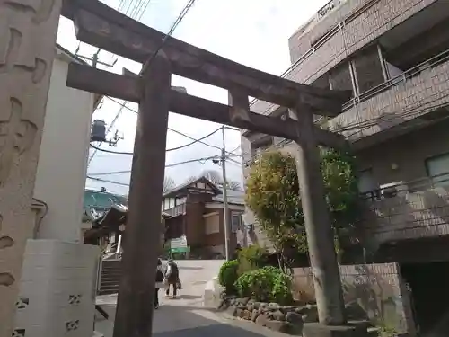 白山神社の鳥居