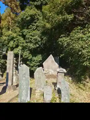 八宮神社（越畑）の{uncategorized: "未分類", other: "その他", undefined: "問題あり", building: "その他建物", grave: "お墓", sacred_gate: "鳥居", guardian: "狛犬", statue: "像", buddha: "仏像", history: "歴史", nature: "自然", garden: "庭園", animal: "動物", pagoda: "塔", temizu: "手水舎", mountain_gate: "山門・神門", sanctuary: "本殿・本堂", subordinate: "末社・摂社", art: "芸術", scenery: "景色", jizo: "地蔵", ema: "絵馬", goshuin: "御朱印", omikuji: "おみくじ", items: "授与品その他", amulet: "お守り", goshuincho: "御朱印帳", eats: "食事", festival: "お祭り", votive_dance: "神楽", shichigosan: "七五三参", wedding: "結婚式", experience: "体験その他", initially: "初詣", around: "周辺", anti_infection: "感染症対策"}