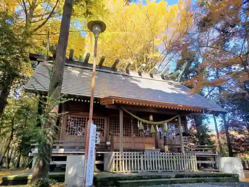 神明社の本殿