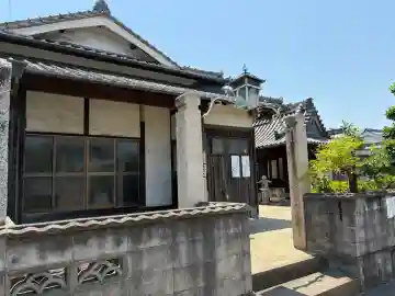 神明神社の{uncategorized: "未分類", other: "その他", undefined: "問題あり", building: "その他建物", grave: "お墓", sacred_gate: "鳥居", guardian: "狛犬", statue: "像", buddha: "仏像", history: "歴史", nature: "自然", garden: "庭園", animal: "動物", pagoda: "塔", temizu: "手水舎", mountain_gate: "山門・神門", sanctuary: "本殿・本堂", subordinate: "末社・摂社", art: "芸術", scenery: "景色", jizo: "地蔵", ema: "絵馬", goshuin: "御朱印", omikuji: "おみくじ", items: "授与品その他", amulet: "お守り", goshuincho: "御朱印帳", eats: "食事", festival: "お祭り", votive_dance: "神楽", shichigosan: "七五三参", wedding: "結婚式", experience: "体験その他", initially: "初詣", around: "周辺", anti_infection: "感染症対策"}