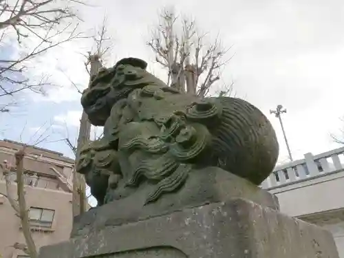 桐ヶ谷氷川神社の狛犬