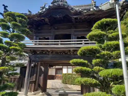 玉田寺の山門