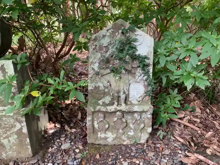 志組観音堂の塔