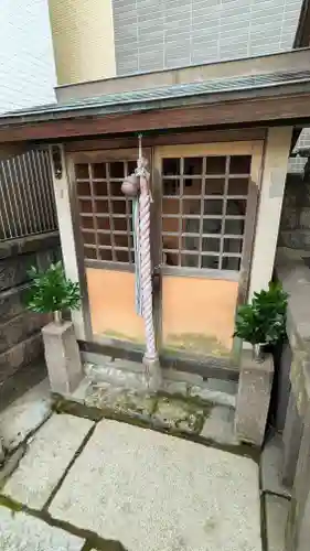 猫実庚申塔のその他建物