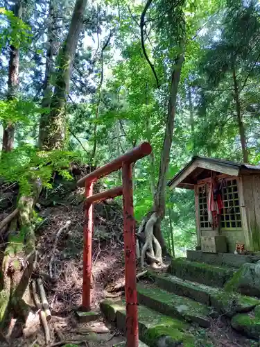 瀞川稲荷の鳥居