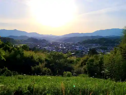 岩崎稲荷神社の景色