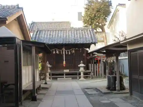 薬師神社の本殿