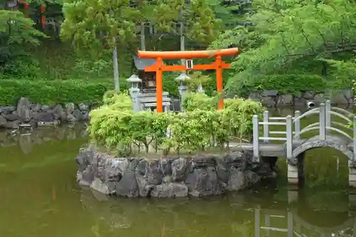 御嶽山大和本宮の末社