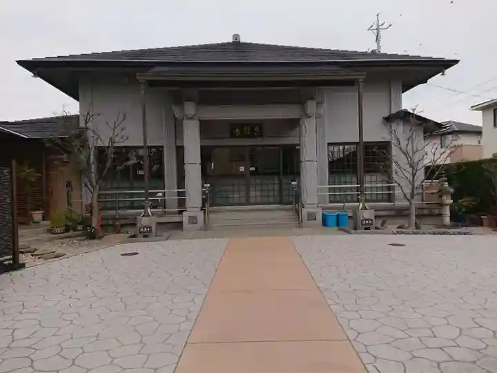 恵教寺の本殿・本堂