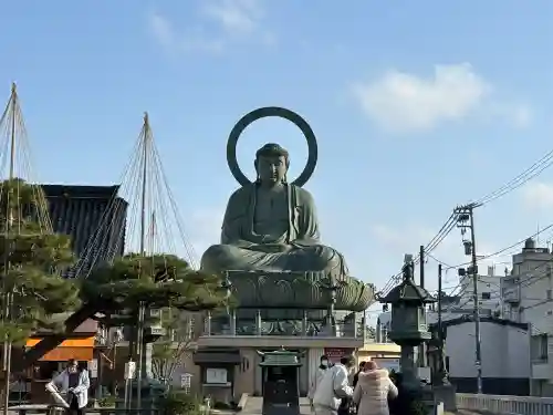 大仏寺の{uncategorized: "未分類", other: "その他", undefined: "問題あり", building: "その他建物", grave: "お墓", sacred_gate: "鳥居", guardian: "狛犬", statue: "像", buddha: "仏像", history: "歴史", nature: "自然", garden: "庭園", animal: "動物", pagoda: "塔", temizu: "手水舎", mountain_gate: "山門・神門", sanctuary: "本殿・本堂", subordinate: "末社・摂社", art: "芸術", scenery: "景色", jizo: "地蔵", ema: "絵馬", goshuin: "御朱印", omikuji: "おみくじ", items: "授与品その他", amulet: "お守り", goshuincho: "御朱印帳", eats: "食事", festival: "お祭り", votive_dance: "神楽", shichigosan: "七五三参", wedding: "結婚式", experience: "体験その他", initially: "初詣", around: "周辺", anti_infection: "感染症対策"}