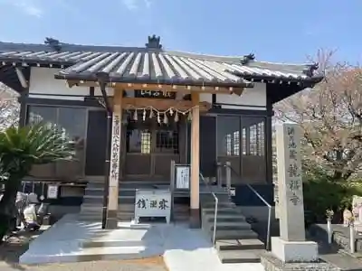 龍福寺の本殿
