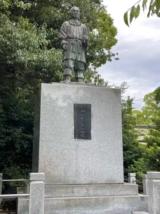 和泉國一之宮 大鳥大社の像