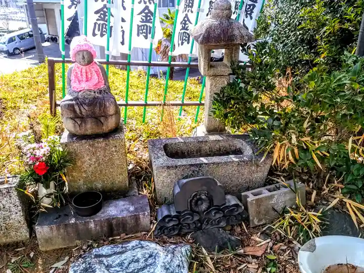 龍福寺(普照庵 龍福寺)の手水舎