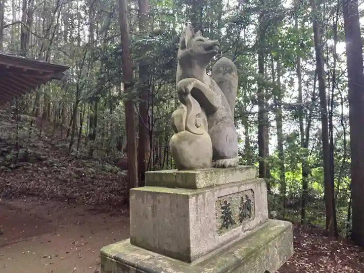 玉藻稲荷神社の狛犬