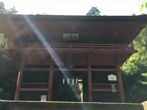 太平山神社の山門・神門