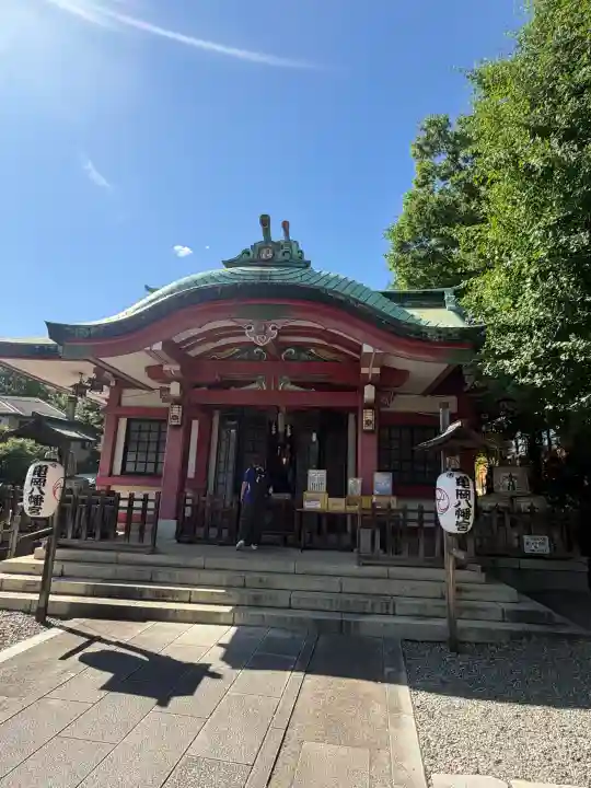 市谷亀岡八幡宮の{uncategorized: "未分類", other: "その他", undefined: "問題あり", building: "その他建物", grave: "お墓", sacred_gate: "鳥居", guardian: "狛犬", statue: "像", buddha: "仏像", history: "歴史", nature: "自然", garden: "庭園", animal: "動物", pagoda: "塔", temizu: "手水舎", mountain_gate: "山門・神門", sanctuary: "本殿・本堂", subordinate: "末社・摂社", art: "芸術", scenery: "景色", jizo: "地蔵", ema: "絵馬", goshuin: "御朱印", omikuji: "おみくじ", items: "授与品その他", amulet: "お守り", goshuincho: "御朱印帳", eats: "食事", festival: "お祭り", votive_dance: "神楽", shichigosan: "七五三参", wedding: "結婚式", experience: "体験その他", initially: "初詣", around: "周辺", anti_infection: "感染症対策"}
