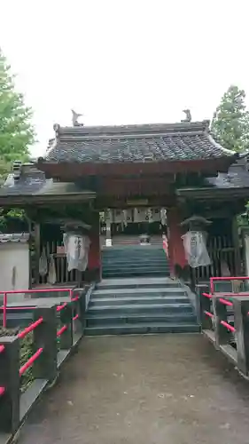 岩水寺の山門・神門