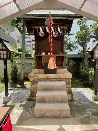 伊富稲荷神社の本殿