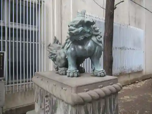 花園神社の狛犬