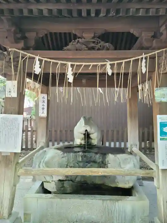 調神社の手水舎