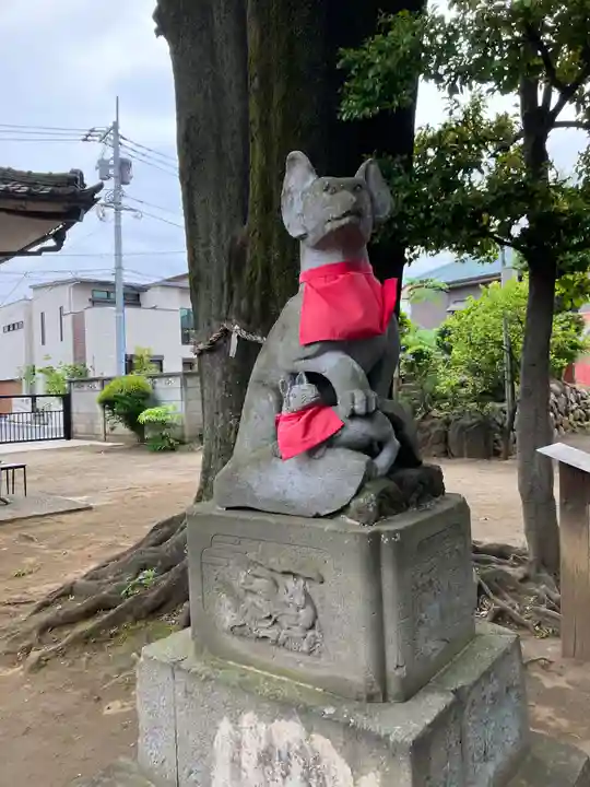 和田稲荷神社の狛犬