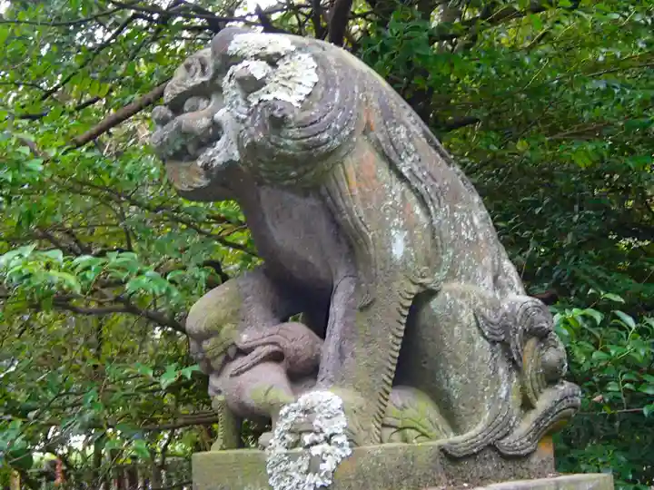忍 諏訪神社・東照宮 の狛犬