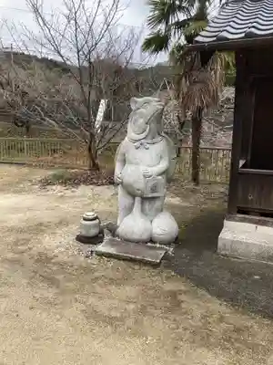 山口霊神社の狛犬