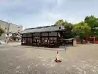 率川神社(大神神社摂社)の{uncategorized: "未分類", other: "その他", undefined: "問題あり", building: "その他建物", grave: "お墓", sacred_gate: "鳥居", guardian: "狛犬", statue: "像", buddha: "仏像", history: "歴史", nature: "自然", garden: "庭園", animal: "動物", pagoda: "塔", temizu: "手水舎", mountain_gate: "山門・神門", sanctuary: "本殿・本堂", subordinate: "末社・摂社", art: "芸術", scenery: "景色", jizo: "地蔵", ema: "絵馬", goshuin: "御朱印", omikuji: "おみくじ", items: "授与品その他", amulet: "お守り", goshuincho: "御朱印帳", eats: "食事", festival: "お祭り", votive_dance: "神楽", shichigosan: "七五三参", wedding: "結婚式", experience: "体験その他", initially: "初詣", around: "周辺", anti_infection: "感染症対策"}