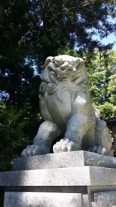 諏訪大社上社前宮の狛犬