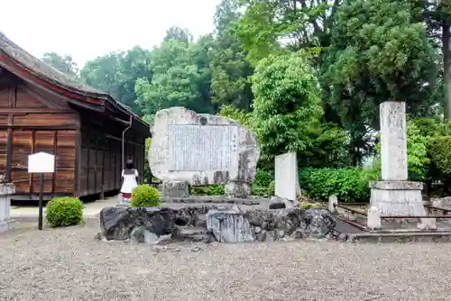 苗村神社の建物その他