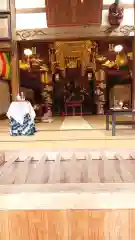 観音寺の本殿