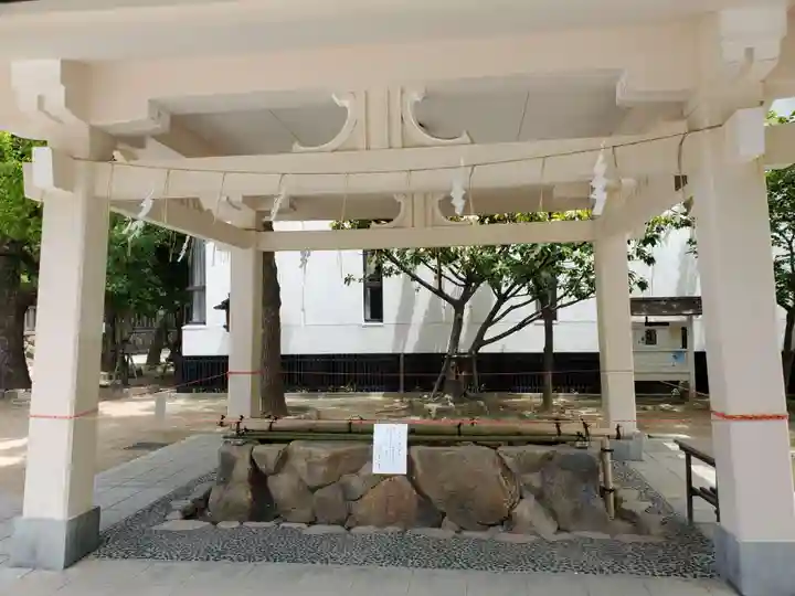 湊川神社の手水舎