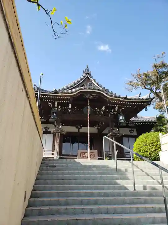 燈明寺の本殿・本堂